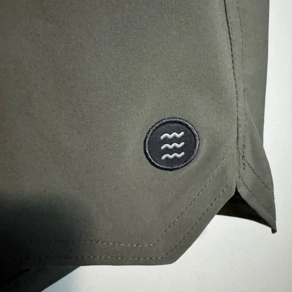 Free Fly Lined Swell Shorts Men XL Green Bamboo Charcoal Athletic Hiking Fishing - Picture 3 of 10